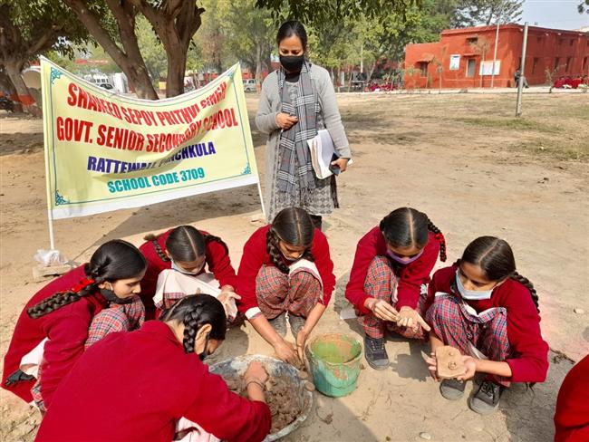 ख ल द व र स खन बच च क व क स क महत वप र ण अ ग ह प रध न च र य श र मत स धन